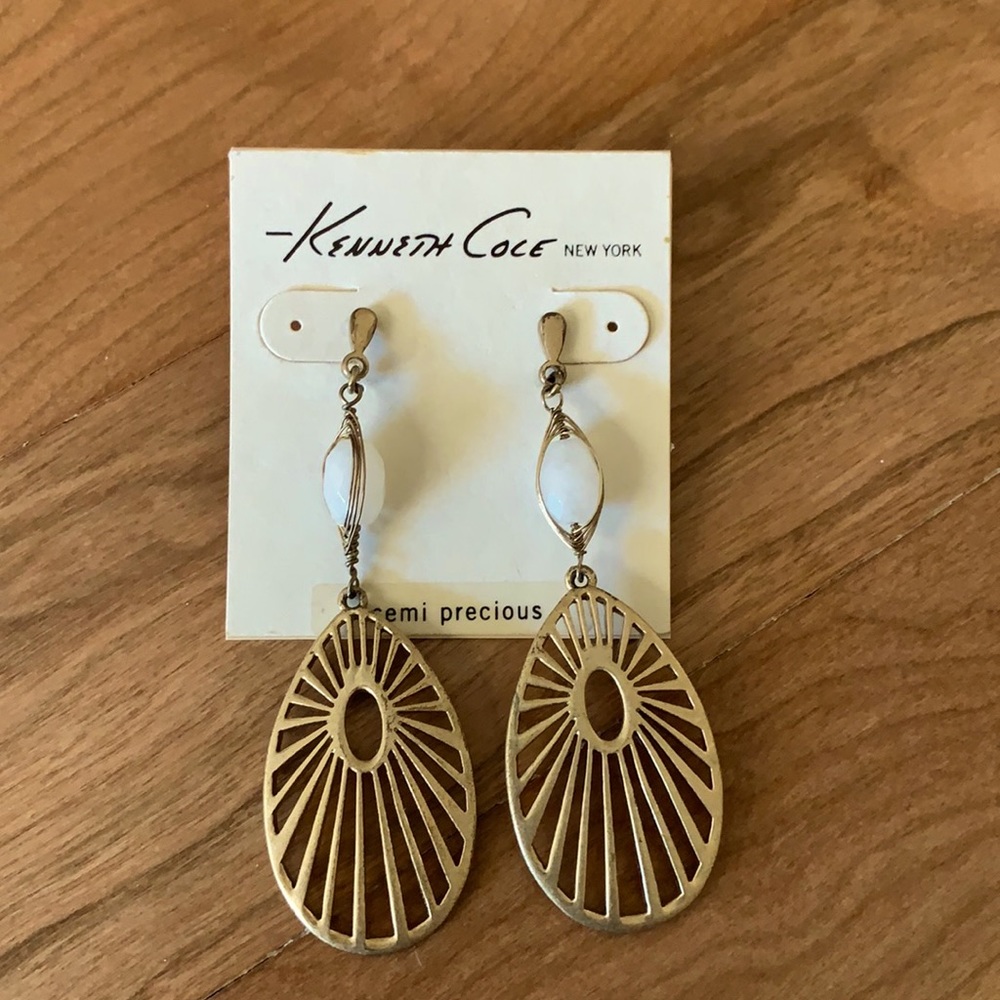 New with Tags Kenneth Cole Semi Precious Antique Gold Fashion Earrings